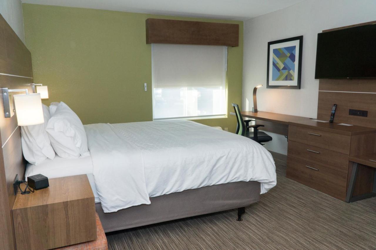 Holiday Inn Express Hotel & Suites Madison By Ihg Luaran gambar