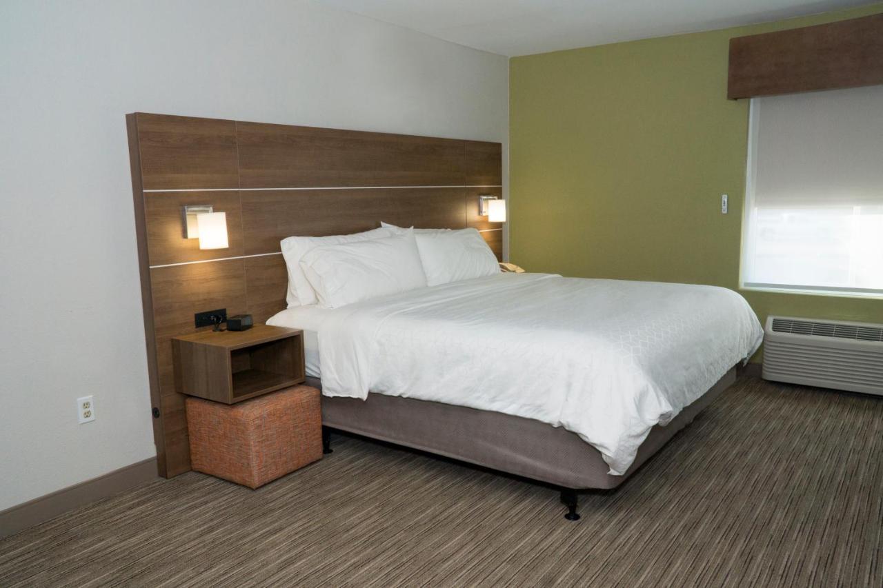 Holiday Inn Express Hotel & Suites Madison By Ihg Luaran gambar