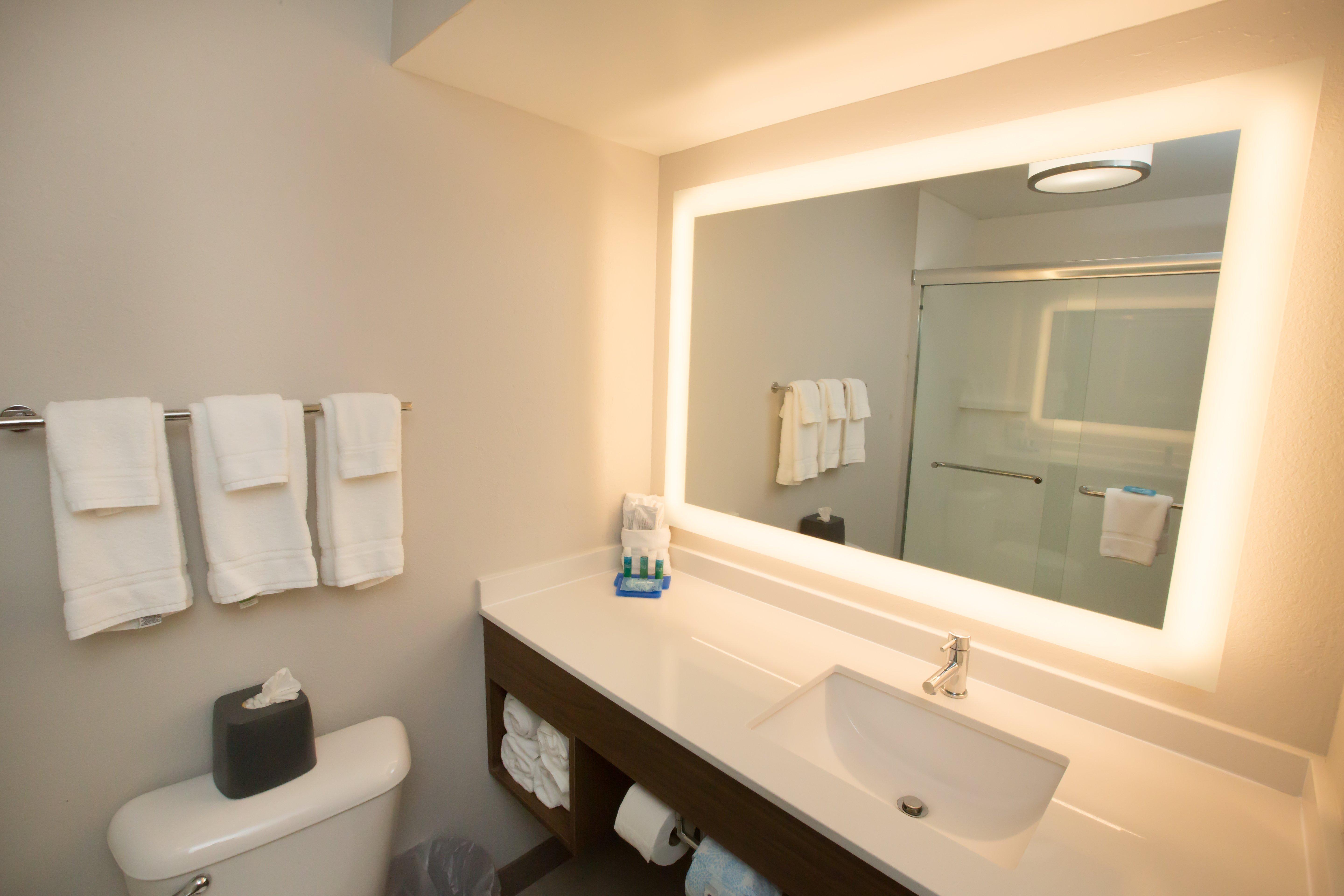 Holiday Inn Express Hotel & Suites Madison By Ihg Luaran gambar