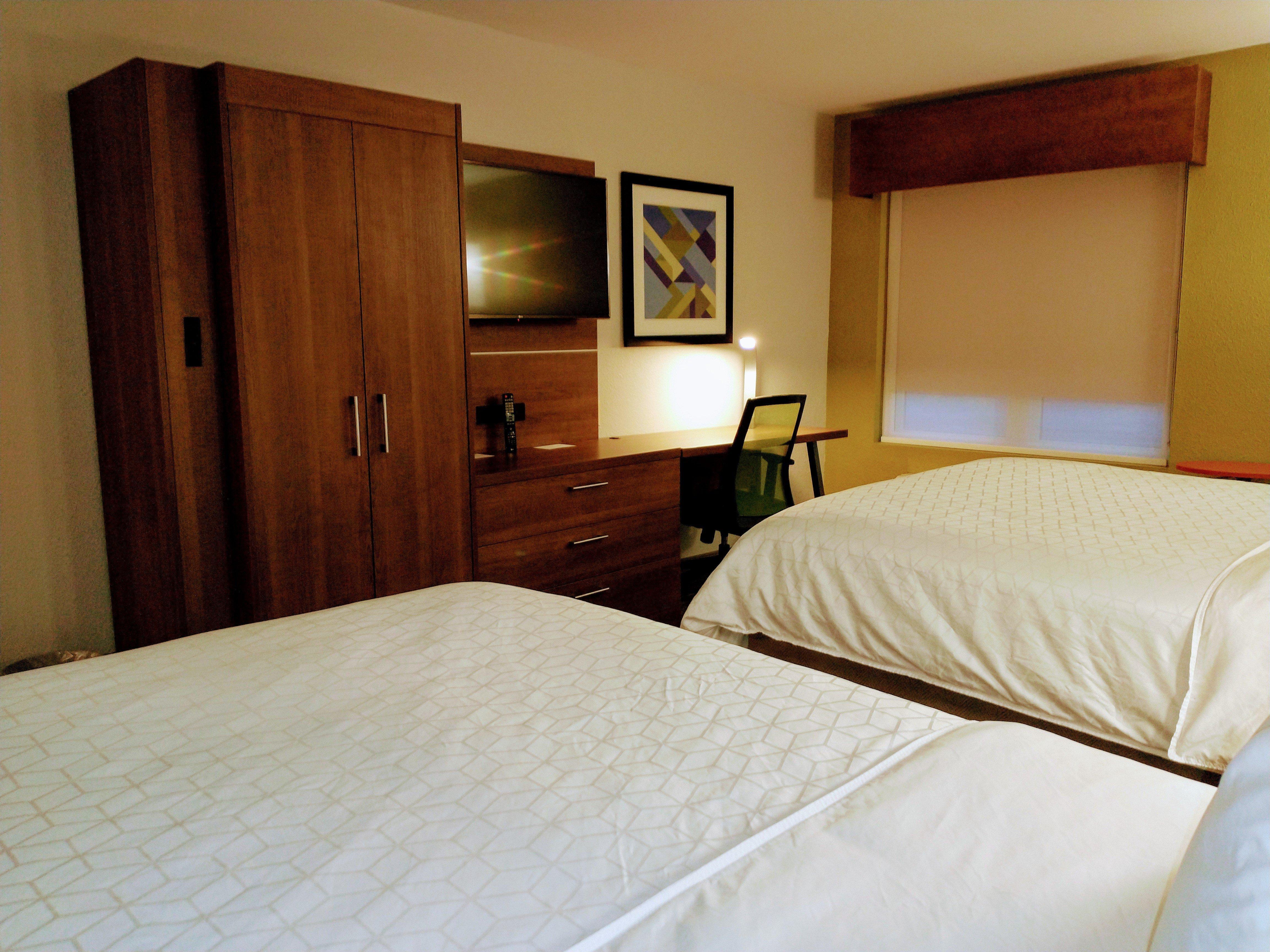 Holiday Inn Express Hotel & Suites Madison By Ihg Luaran gambar