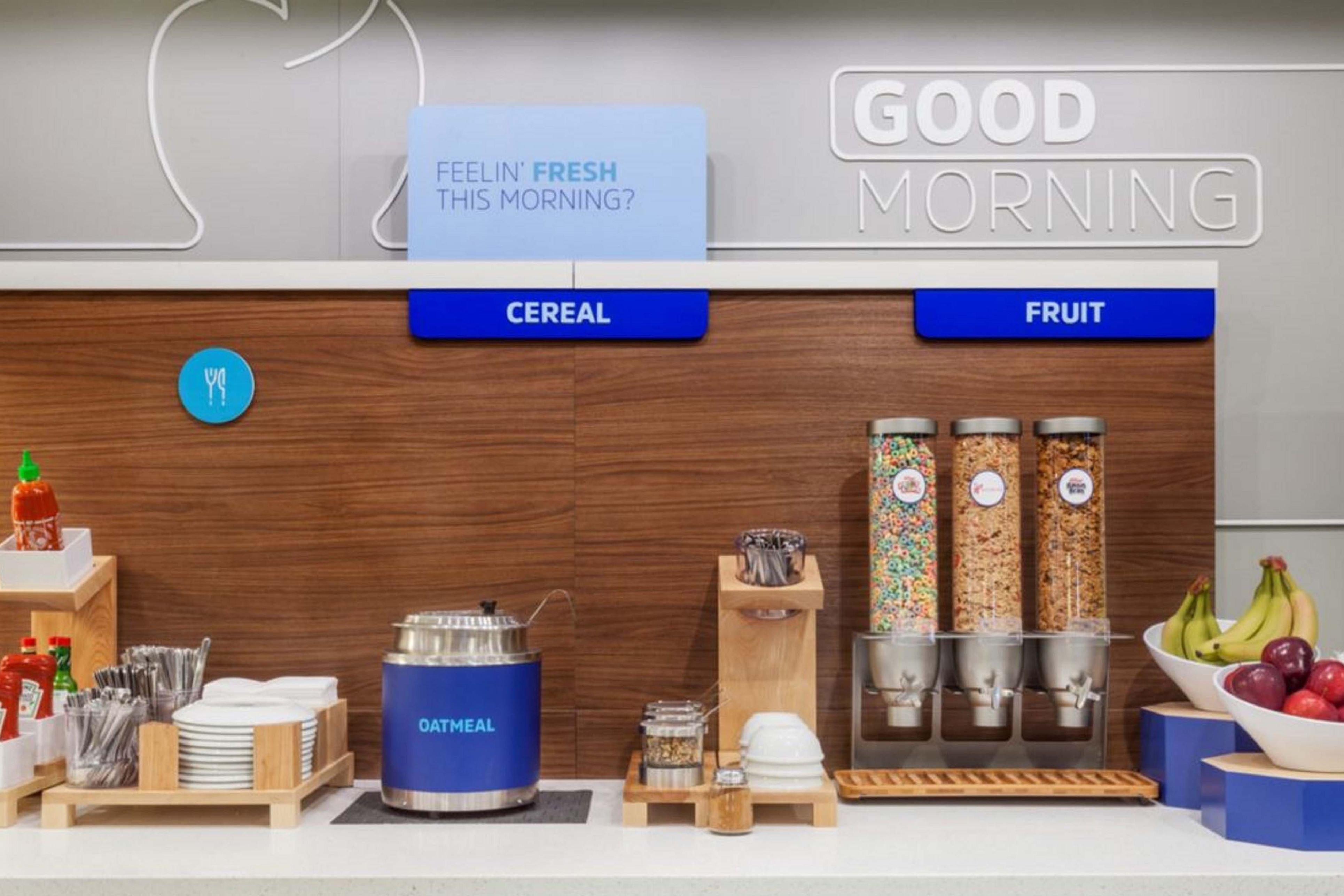 Holiday Inn Express Hotel & Suites Madison By Ihg Luaran gambar